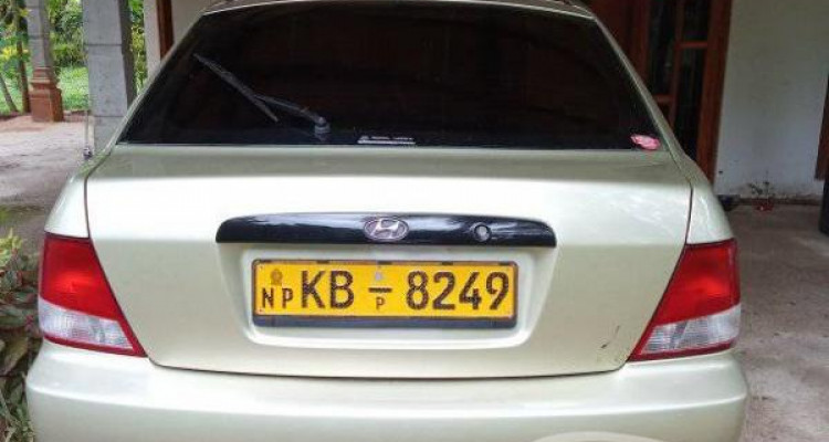 HYUNDAI ACCENT 2001