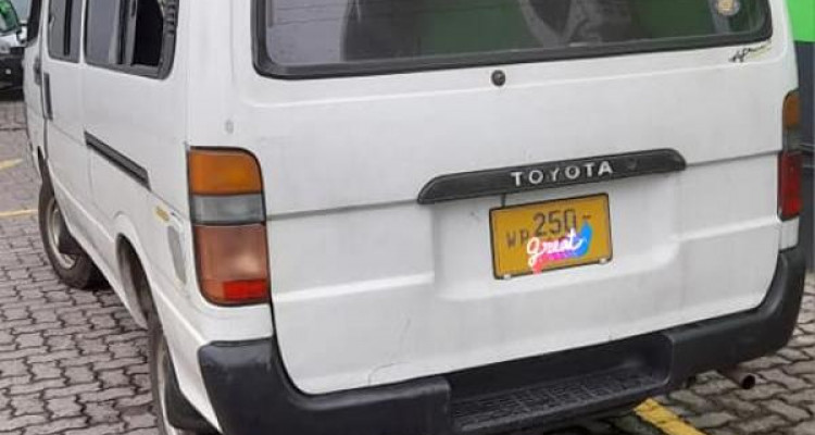 TOYOTA HIACE LH113 1992