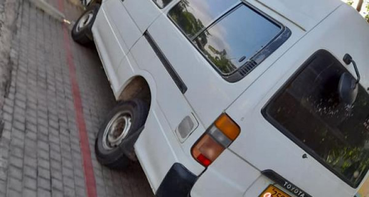TOYOTA HIACE LH113 1992