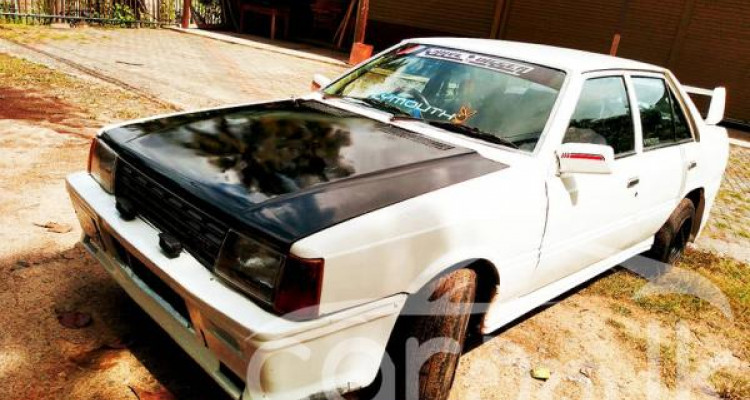 HYUNDAI STELLAR 1986