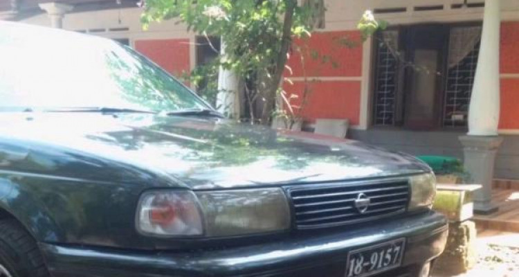 NISSAN SUNNY FB13 1993
