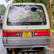 NISSAN CARAVAN 1996