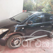 TOYOTA IST 2003