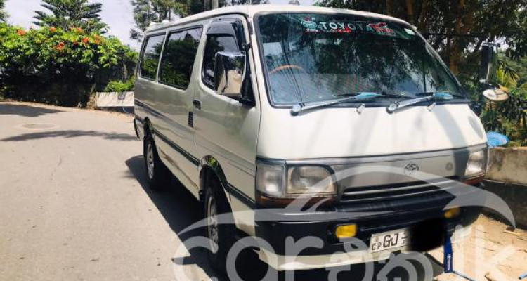 TOYOTA DOLPHIN 1996