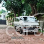 TOYOTA DOLPHIN 1995