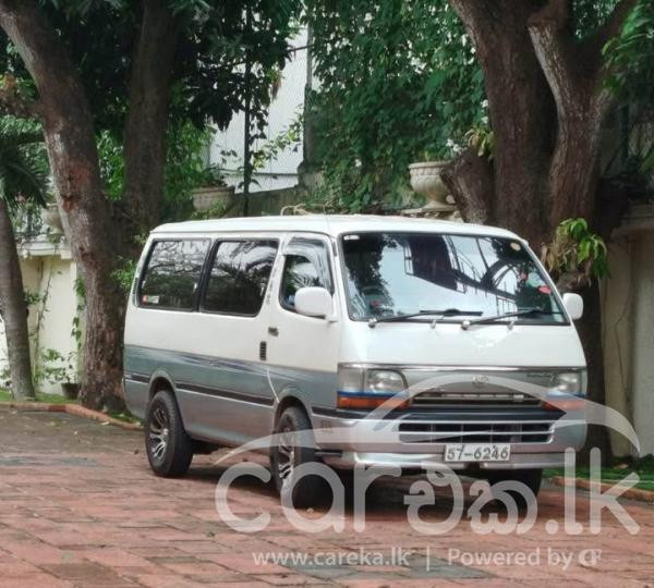 TOYOTA DOLPHIN 1995