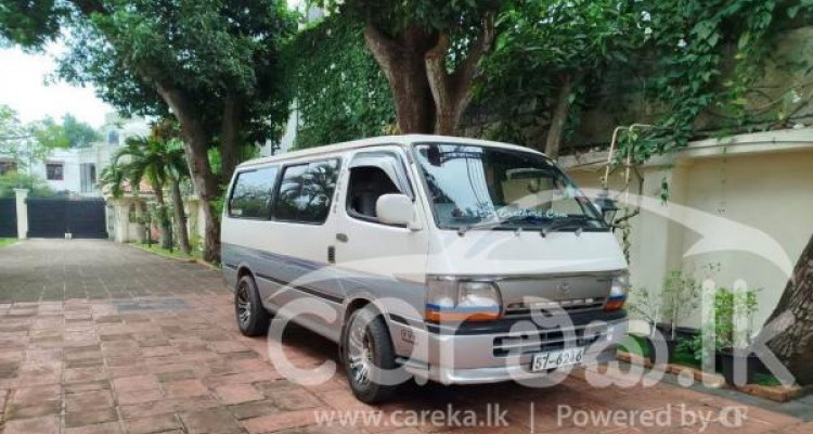TOYOTA DOLPHIN 1995