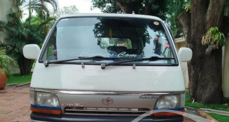 TOYOTA DOLPHIN 1995