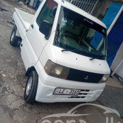MITSUBISHI MINICAB 2003
