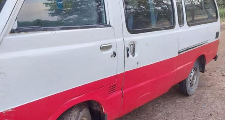 TOYOTA HIACE LH40 1981