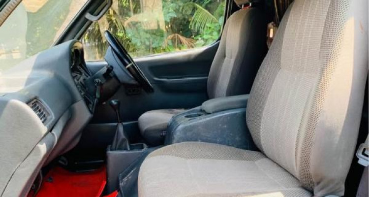 TOYOTA HIACE 2007