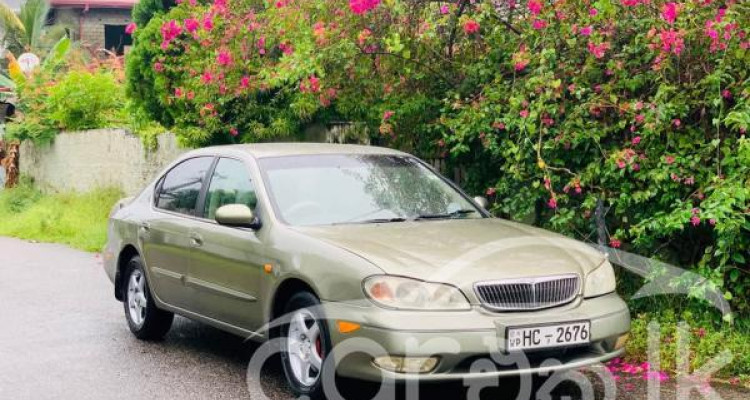 NISSAN CEFIRO 2000