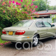 NISSAN CEFIRO 2000