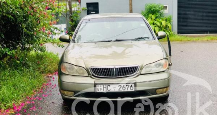 NISSAN CEFIRO 2000