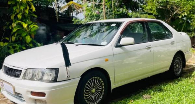 NISSAN BLUEBIRD 1998