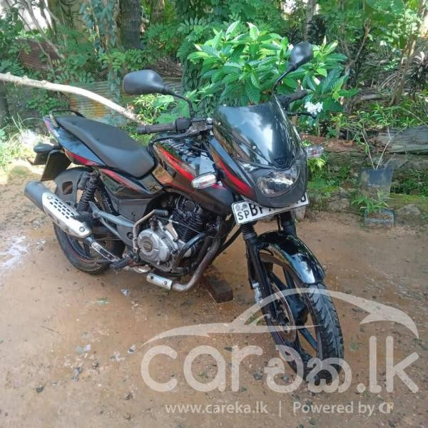 BAJAJ PULSAR 150 2017