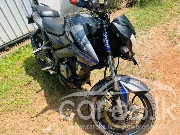 BAJAJ PULSAR NS200 2017