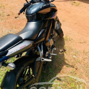 BAJAJ PULSAR NS200 2017
