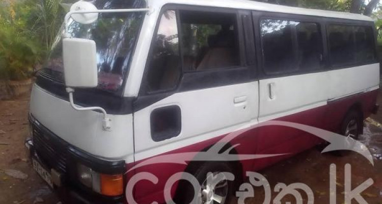 NISSAN CARAVAN 1985