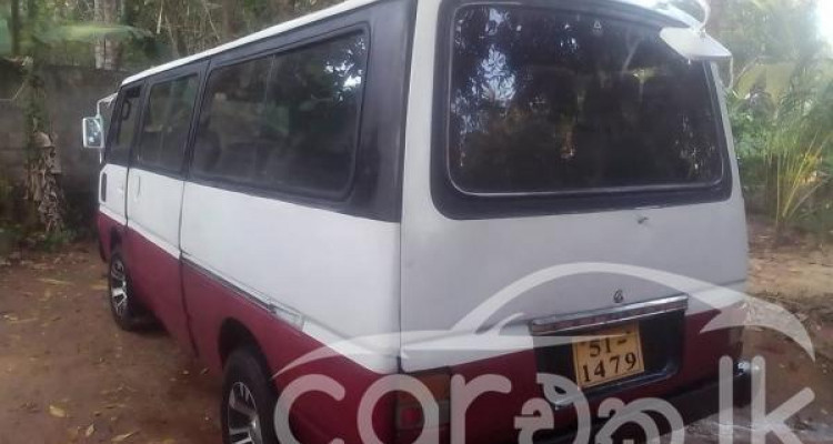 NISSAN CARAVAN 1985
