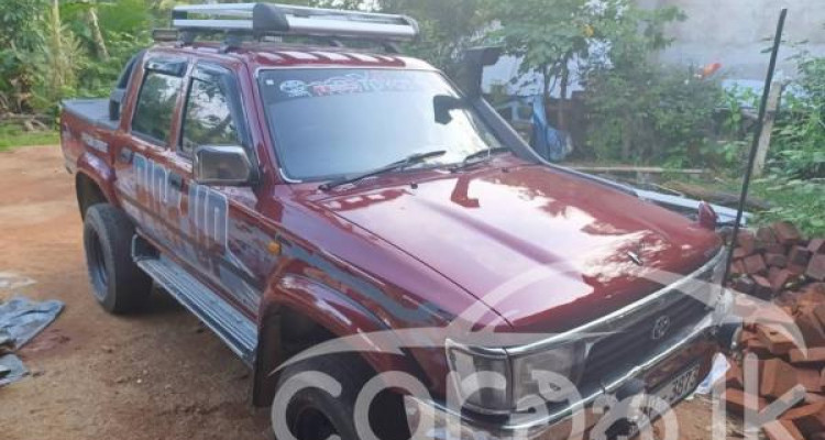 TOYOTA HILUX 107 1995