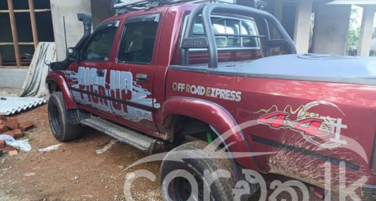 TOYOTA HILUX 107 1995