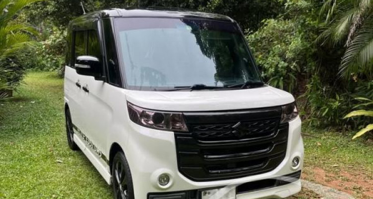SUZUKI SPACIA 2017
