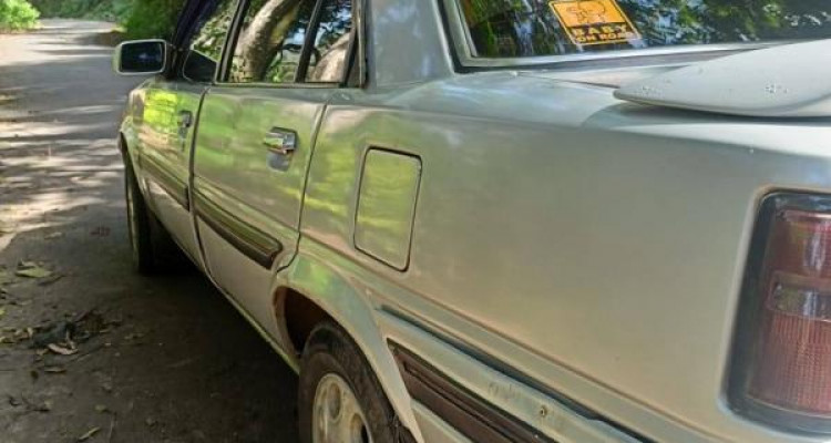 TOYOTA CARINA 1987