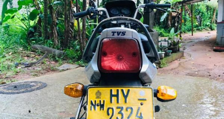 TVS VICTOR 2004