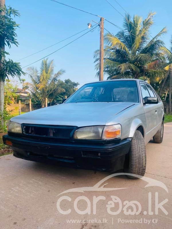 MAZDA FAMILIA 323 1985