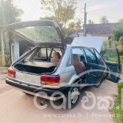 MAZDA FAMILIA 323 1985