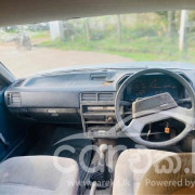 MAZDA FAMILIA 323 1985