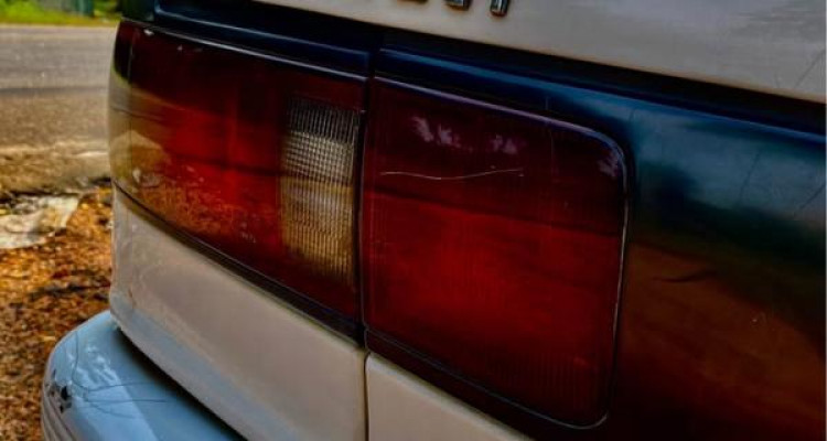 NISSAN SUNNY SB13 1990