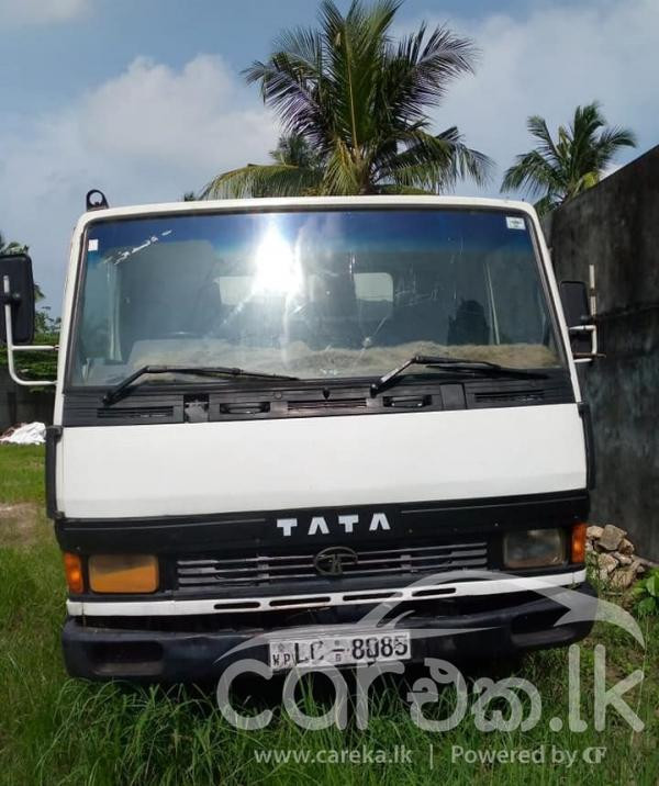 TATA LORRY 2001