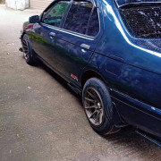 NISSAN BLUEBIRD 2000