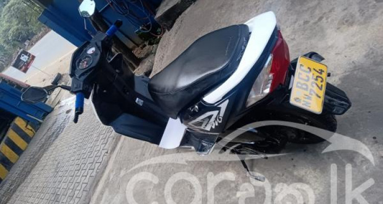 HONDA DIO 2015
