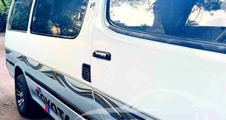 TOYOTA HIACE 1991