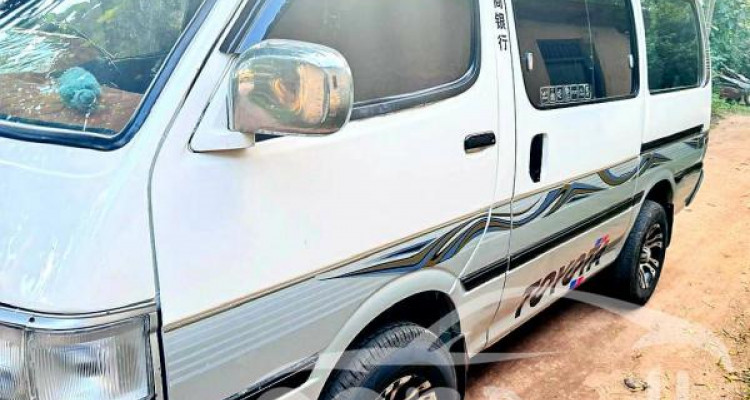 TOYOTA HIACE 1991