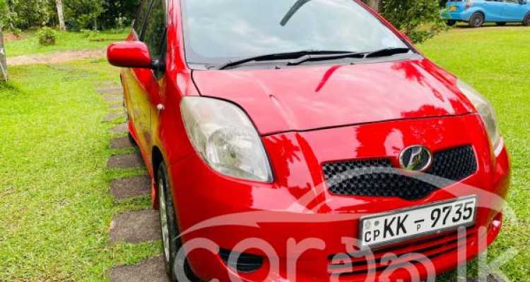 TOYOTA VITZ 2005