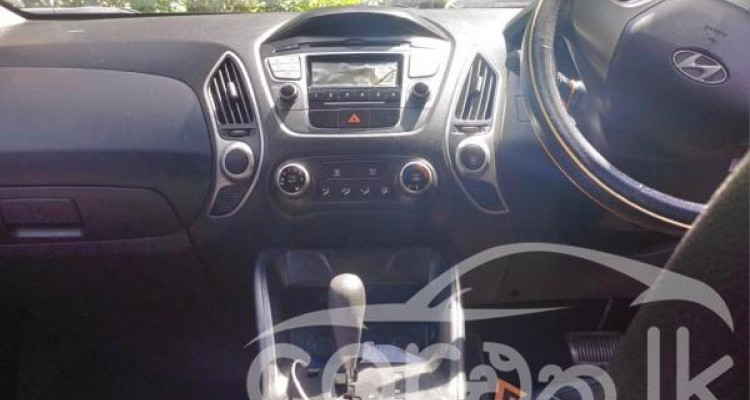HYUNDAI TUCSON 2011