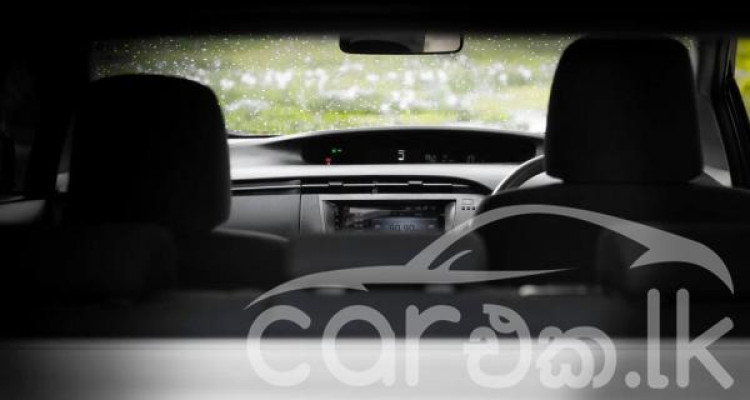 TOYOTA PRIUS 2013