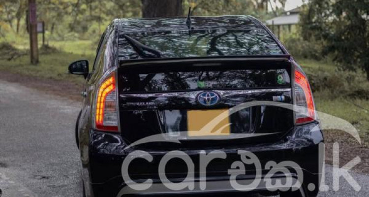 TOYOTA PRIUS 2013