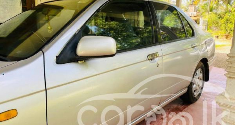 NISSAN BLUEBIRD 1999