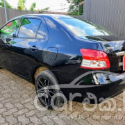 TOYOTA YARIS 2006