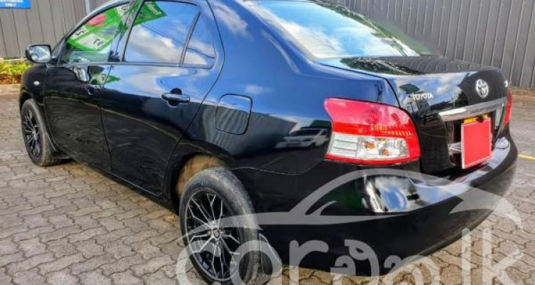 TOYOTA YARIS 2006