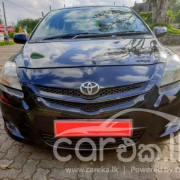 TOYOTA YARIS 2006