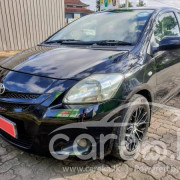TOYOTA YARIS 2006