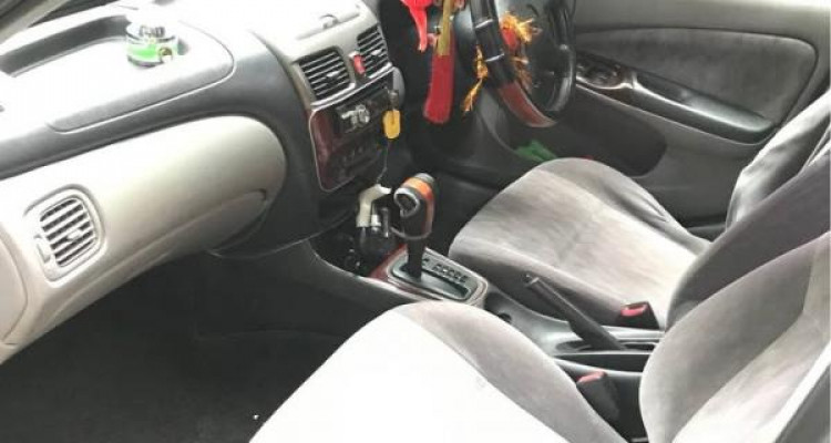 NISSAN SUNNY N16 2001