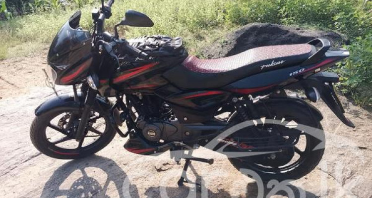 BAJAJ PULSAR 150 2020