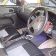 MAZDA 323 2000